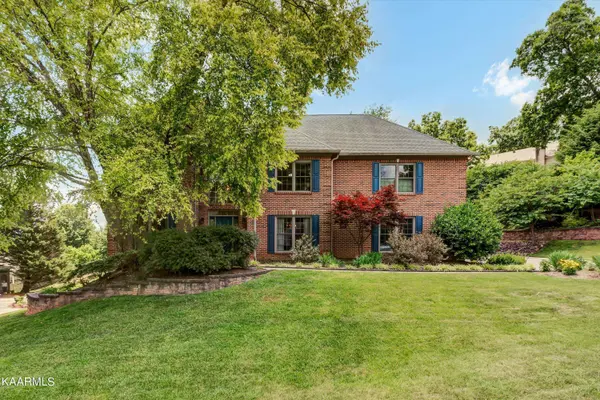 10655 Forest Crest Rd, Knoxville, TN 37922