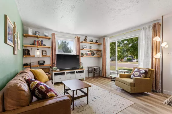 5610 N Oak St, Spokane, WA 99205