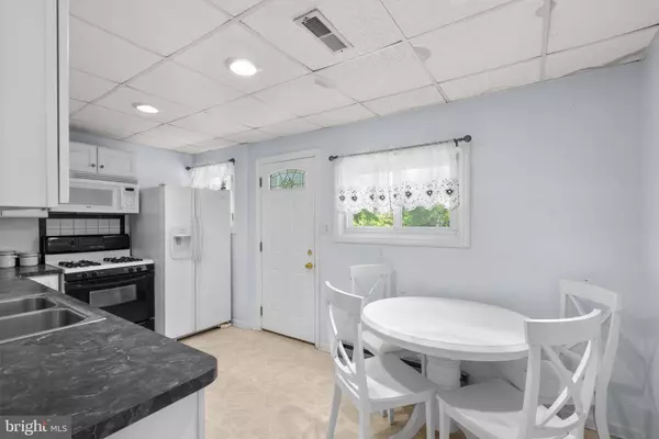 4806 HADDON, Baltimore, MD 21207