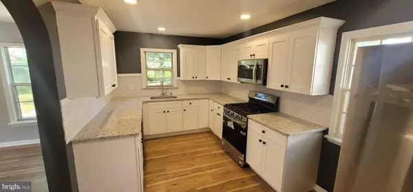 169 SILVER LAKE DR, Clementon, NJ 08021