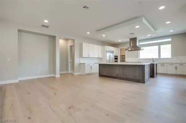 493 Highview Ridge Avenue, Las Vegas, NV 89138