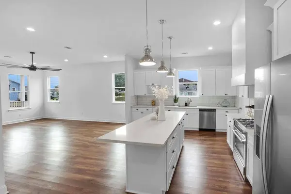 6100 ST ROCH AVE, New Orleans, LA 70122