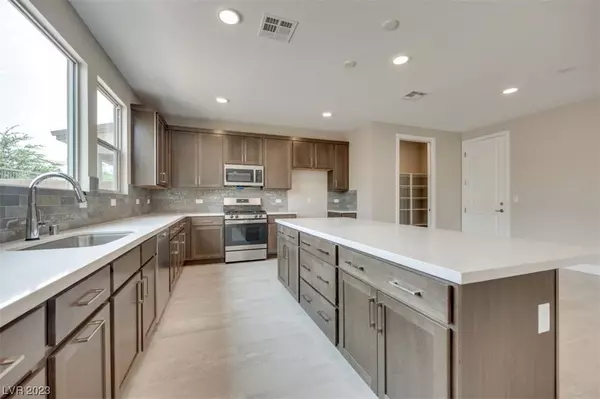 6853 Desert Finch Street, North Las Vegas, NV 89084