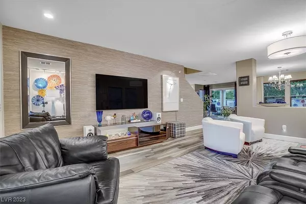 10816 Passion Vine Court, Las Vegas, NV 89135