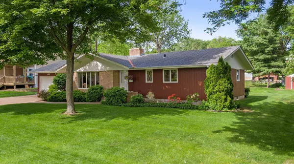 1318 3rd AVE S, Stillwater, MN 55082