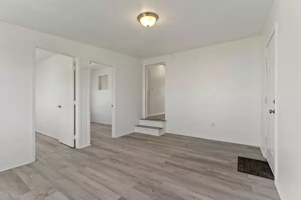 5615 E Oregon Rd, Elk, WA 99009