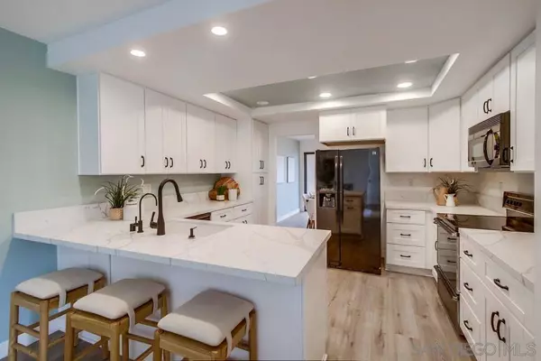 6050 Henderson Dr #23, La Mesa, CA 91942