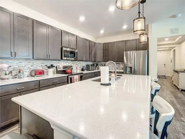 8177 ABBY BROOKS CIR, Wesley Chapel, FL 33545