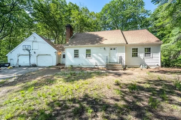 345 Salem St, Andover, MA 01810