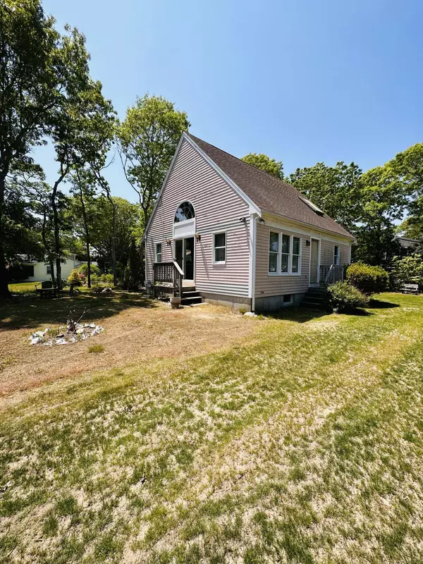 245 Edgewater Drive, Falmouth, MA 02540