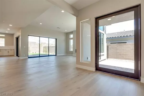 493 Highview Ridge Avenue, Las Vegas, NV 89138