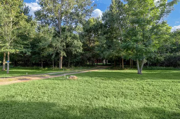 531 Park Rd 38, San Felipe, TX 77474