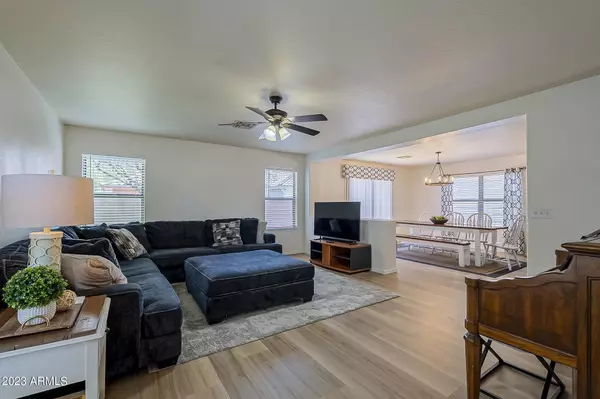 3490 S CONESTOGA Road, Apache Junction, AZ 85119