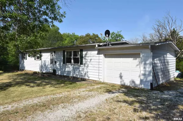 11761 FUELBERTH RD, Pekin, IL 61554