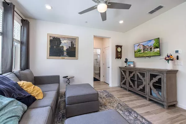 3041 Bernini PL, Roseville, CA 95747