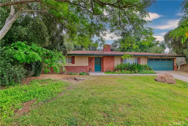 28633 Arroyo Vista DR, Highland, CA 92346