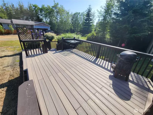 20521 Crane PL, Ocean Park, WA 98640