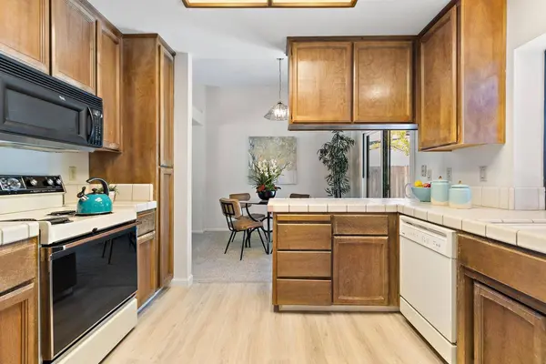 658 Cullivan DR, Sacramento, CA 95831