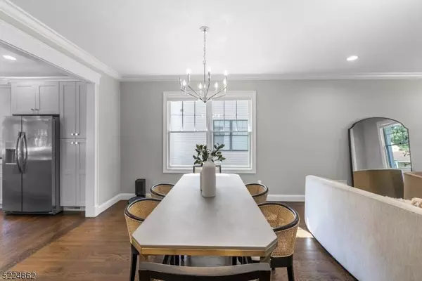 51 Claverack Rd, Clifton City, NJ 07013