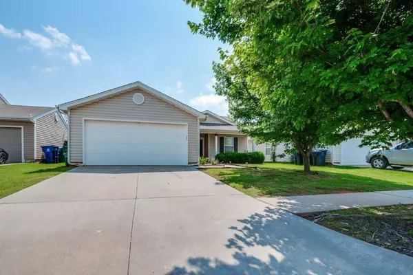 14612 Marbleleaf Drive, Edmond, OK 73013