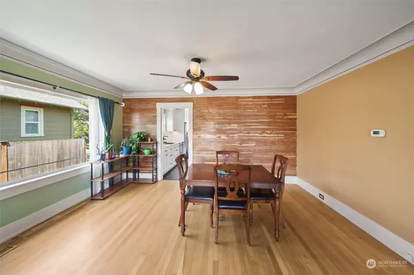 315 S Division LN, Tacoma, WA 98418