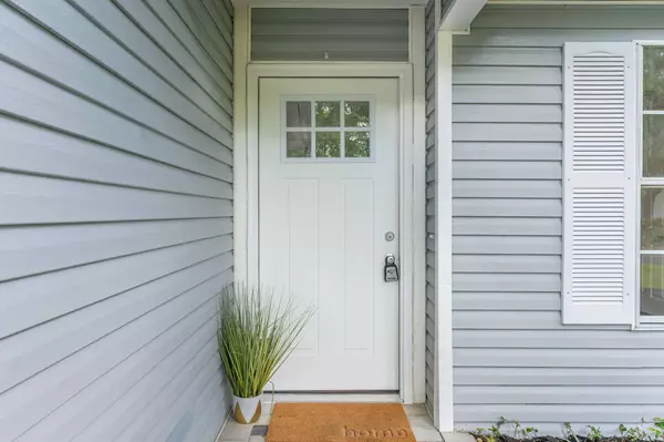 1053 Emerald Lane, Fort Walton Beach, FL 32547