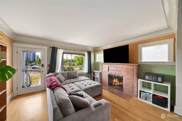 315 S Division LN, Tacoma, WA 98418