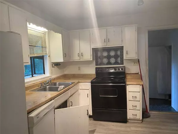 2043 PAIR RD SW, Marietta, GA 30008