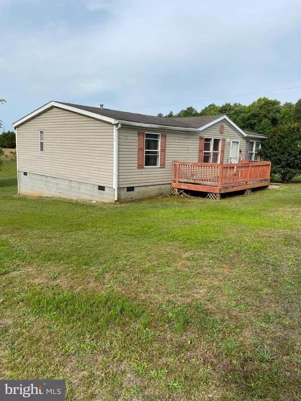 978 FOREST RD, Warsaw, VA 22572
