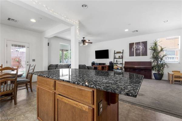 1117 Blakes Field Place, Henderson, NV 89011