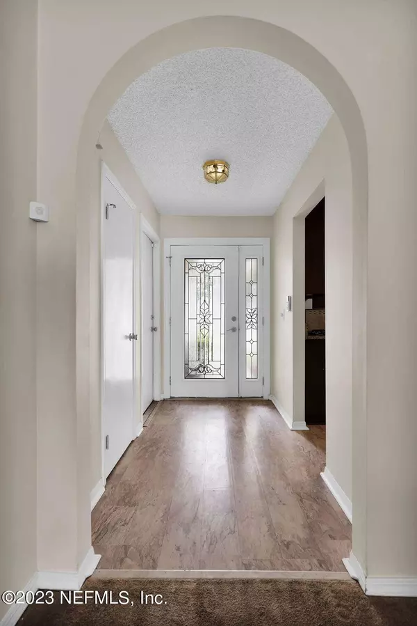 11139 CAROLINE CREST DR, Jacksonville, FL 32225