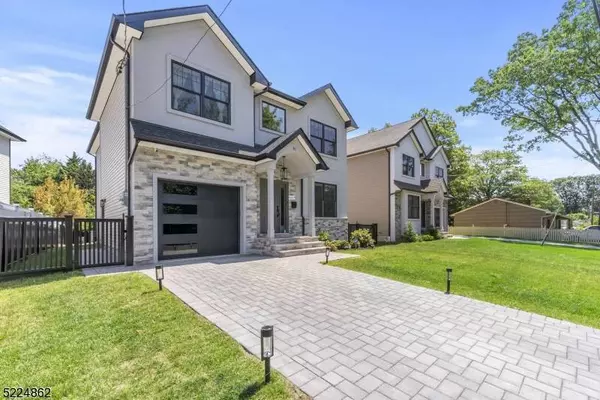 51 Claverack Rd, Clifton City, NJ 07013