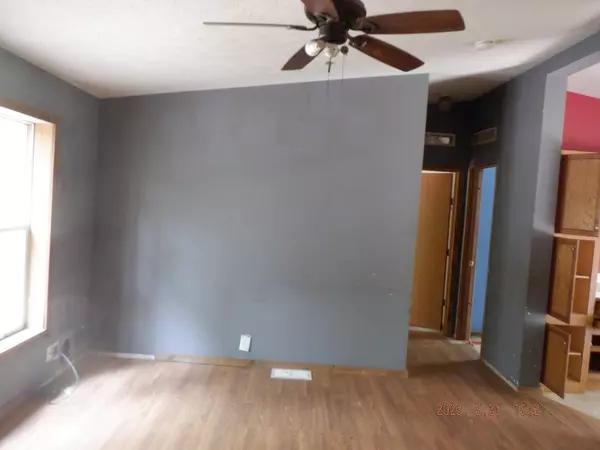 4905 106th Avenue, Grand Junction, MI 49056