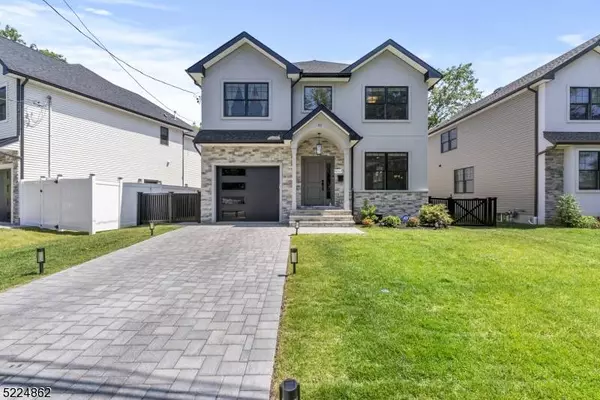 51 Claverack Rd, Clifton City, NJ 07013