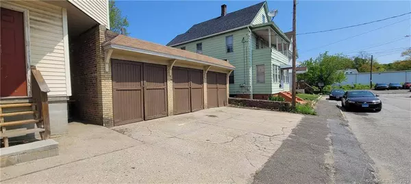 31 Center Street, Torrington, CT 06790