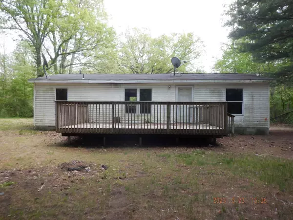 4905 106th Avenue, Grand Junction, MI 49056