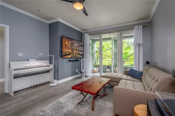 2253 Martin #115, Irvine, CA 92612