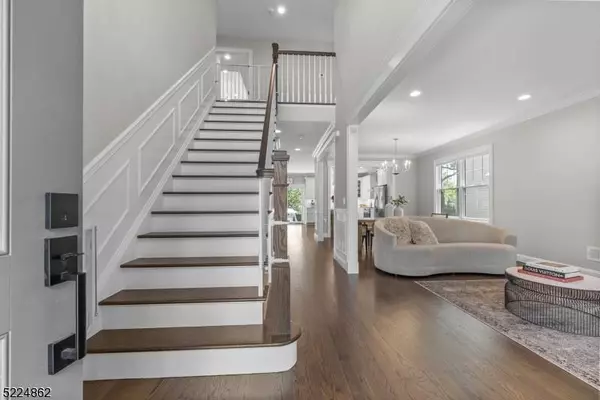 51 Claverack Rd, Clifton City, NJ 07013