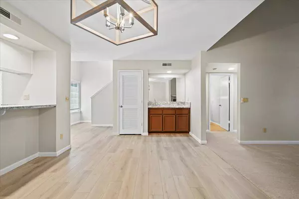 8189 Shane LN, Citrus Heights, CA 95610