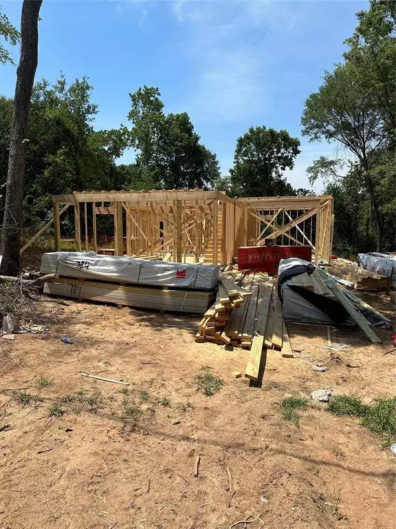 3565 Hickock, Willis, TX 77378