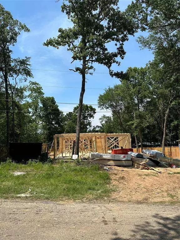 3565 Hickock, Willis, TX 77378