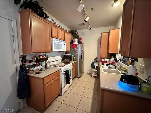 245 Jaded Iris Court, Las Vegas, NV 89106