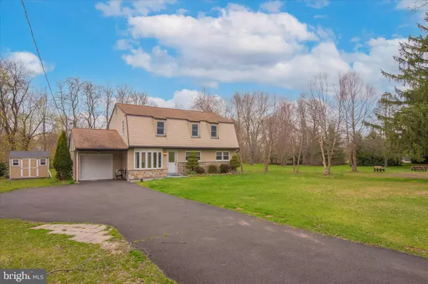 2756 LENHART RD, Colmar, PA 18915