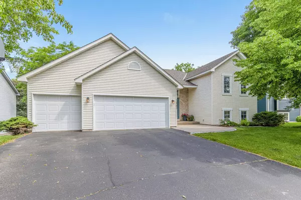 16291 Parkview DR SE, Prior Lake, MN 55372