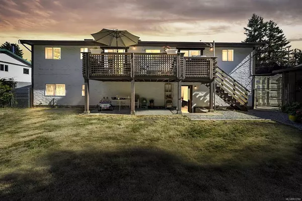 1712 Robin Hill Dr, Shawnigan Lake, BC V0R 2W0