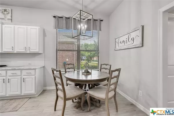 2805 Sixpence LN, Pflugerville, TX 78660