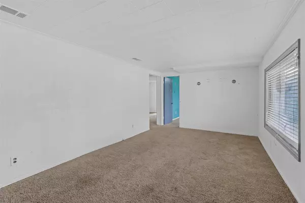 5202 Flagstone Drive, Fort Worth, TX 76114