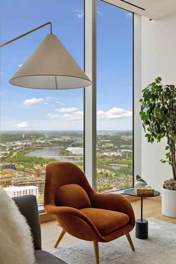 255 Hennepin Avenue #3204, Minneapolis, MN 55401