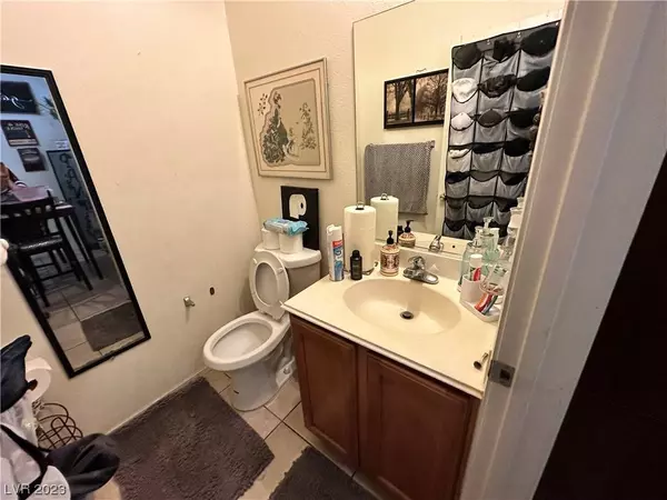 245 Jaded Iris Court, Las Vegas, NV 89106