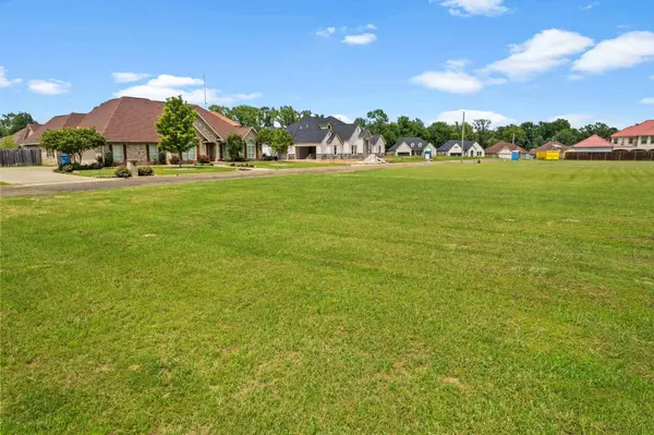 TBD Devonshire, Mount Pleasant, TX 75455